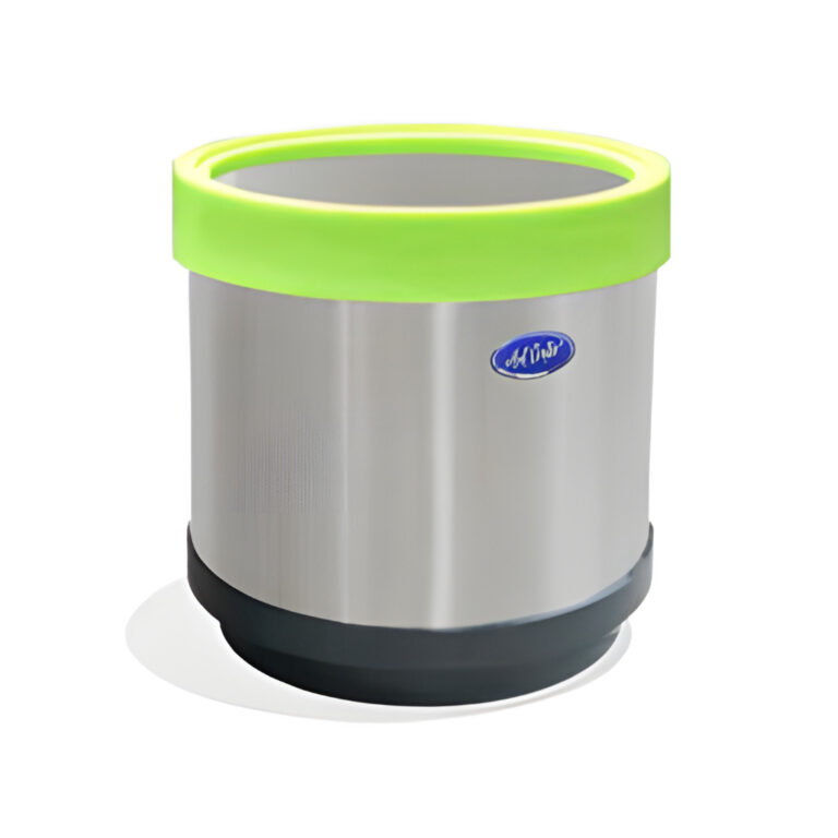 Basurero ecológico cilíndrico modelo 651011 de 20 litros en acero inoxidable pulido, dimensiones 29 × 29 × 33 cm, con tapa balancín metálica, aro verde para reciclaje y cinturón interno que sujeta y oculta la bolsa, recomendado para interiores.