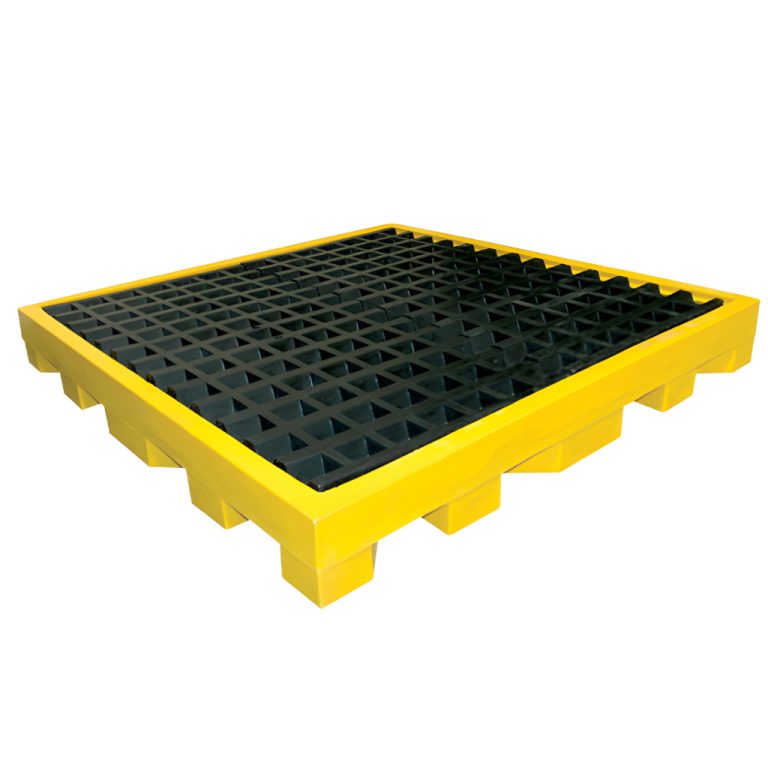 Plataforma plástica antiderrames PLAT4‑200 amarilla con rejilla negra removible para 4 tambos de 200 litros, fabricada en polietileno con protección UV.