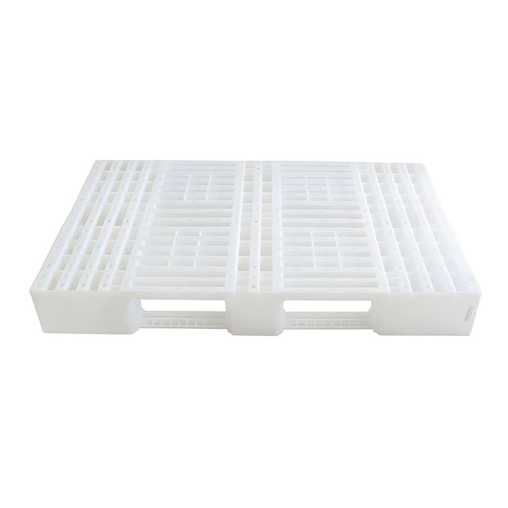 Tarima plástica tipo Europeo blanca 120 x 80 x 14.5 cm, grado alimenticio, 1,200 kg estática y 900 kg dinámica.